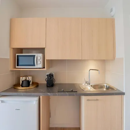 アパートホテル Quality