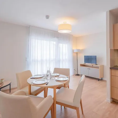 アパートホテル Quality 4*