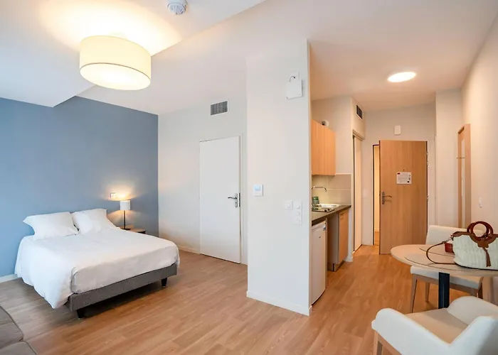 Aparthotel Quality 4*